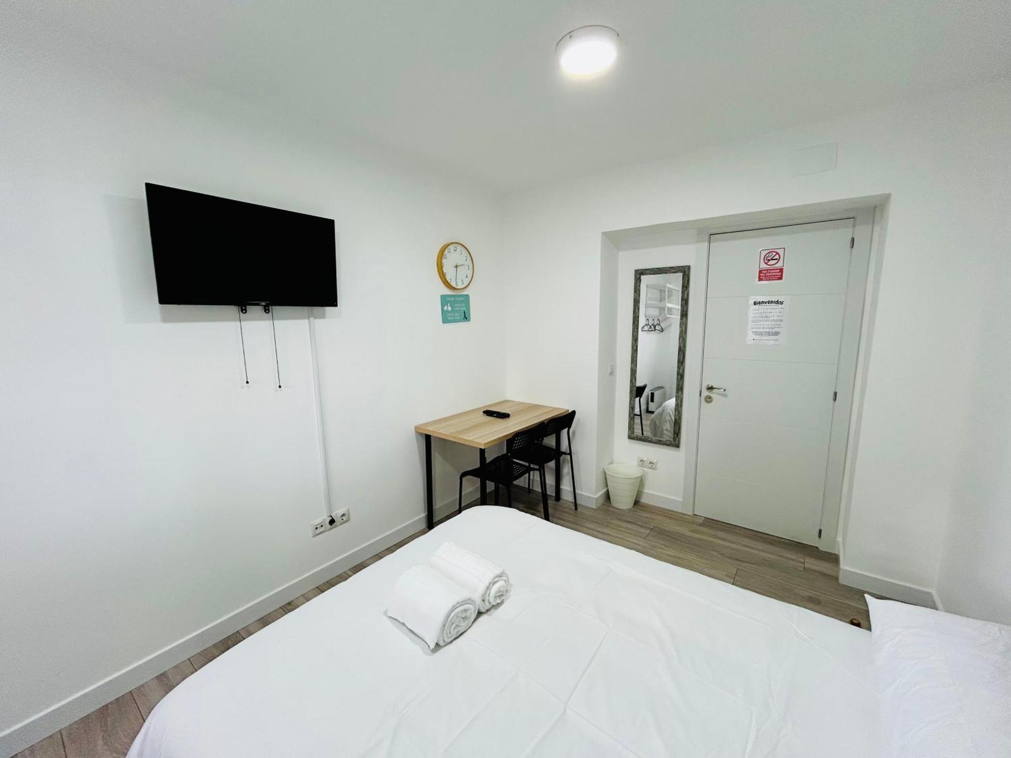Rooms Rayo Madrid Exteriör bild